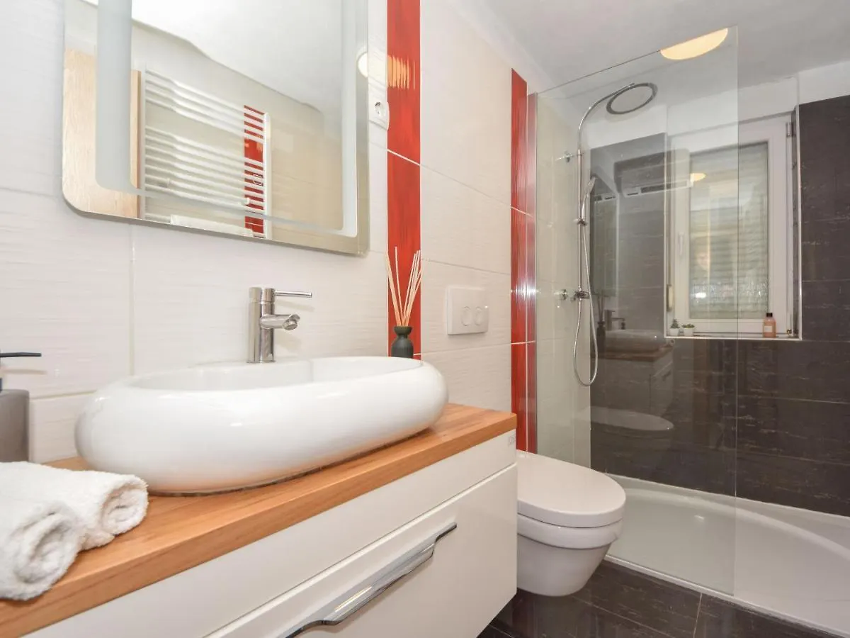 Holiday Home Villa Matino By Interhome Razanac