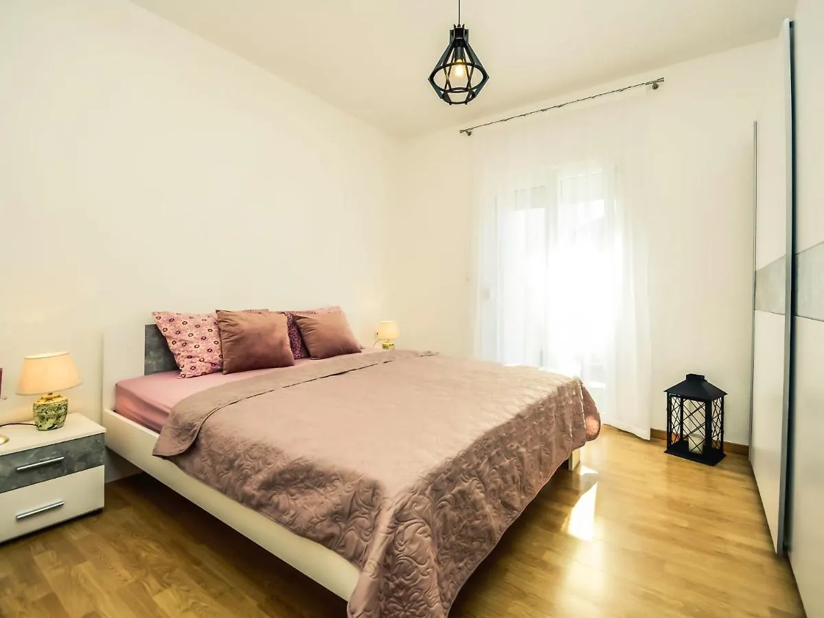 Holiday Home Villa Matino By Interhome Razanac