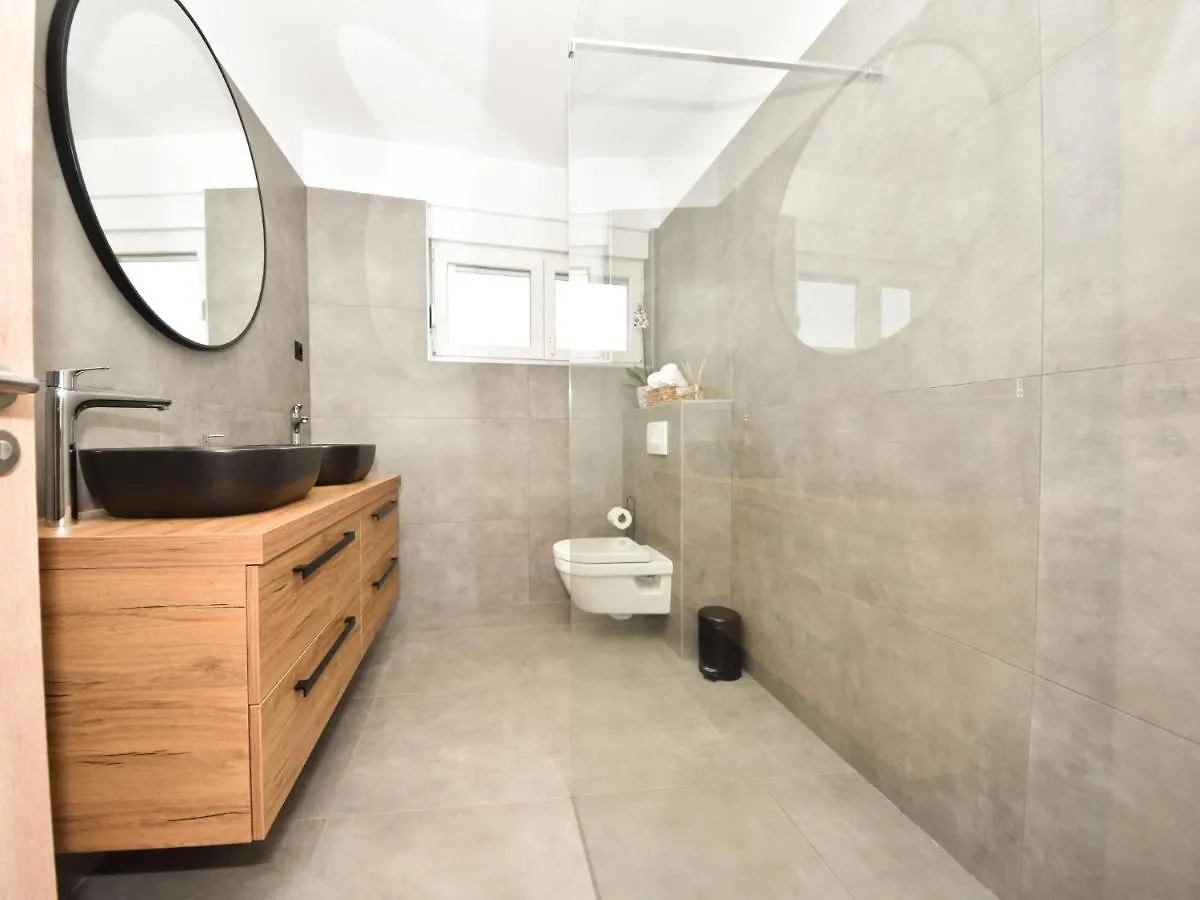Holiday Home Villa Matino By Interhome Razanac