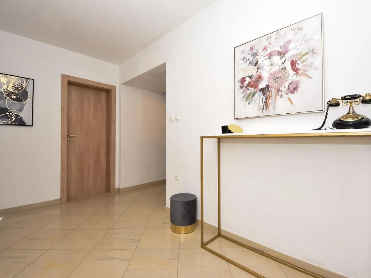 Holiday Home Villa Matino By Interhome Razanac