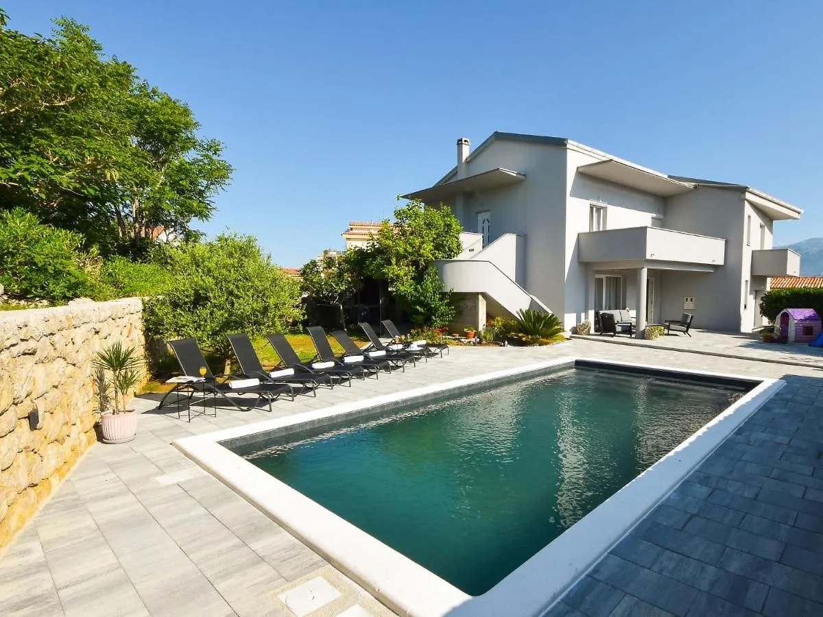 Holiday Home Villa Matino By Interhome Razanac