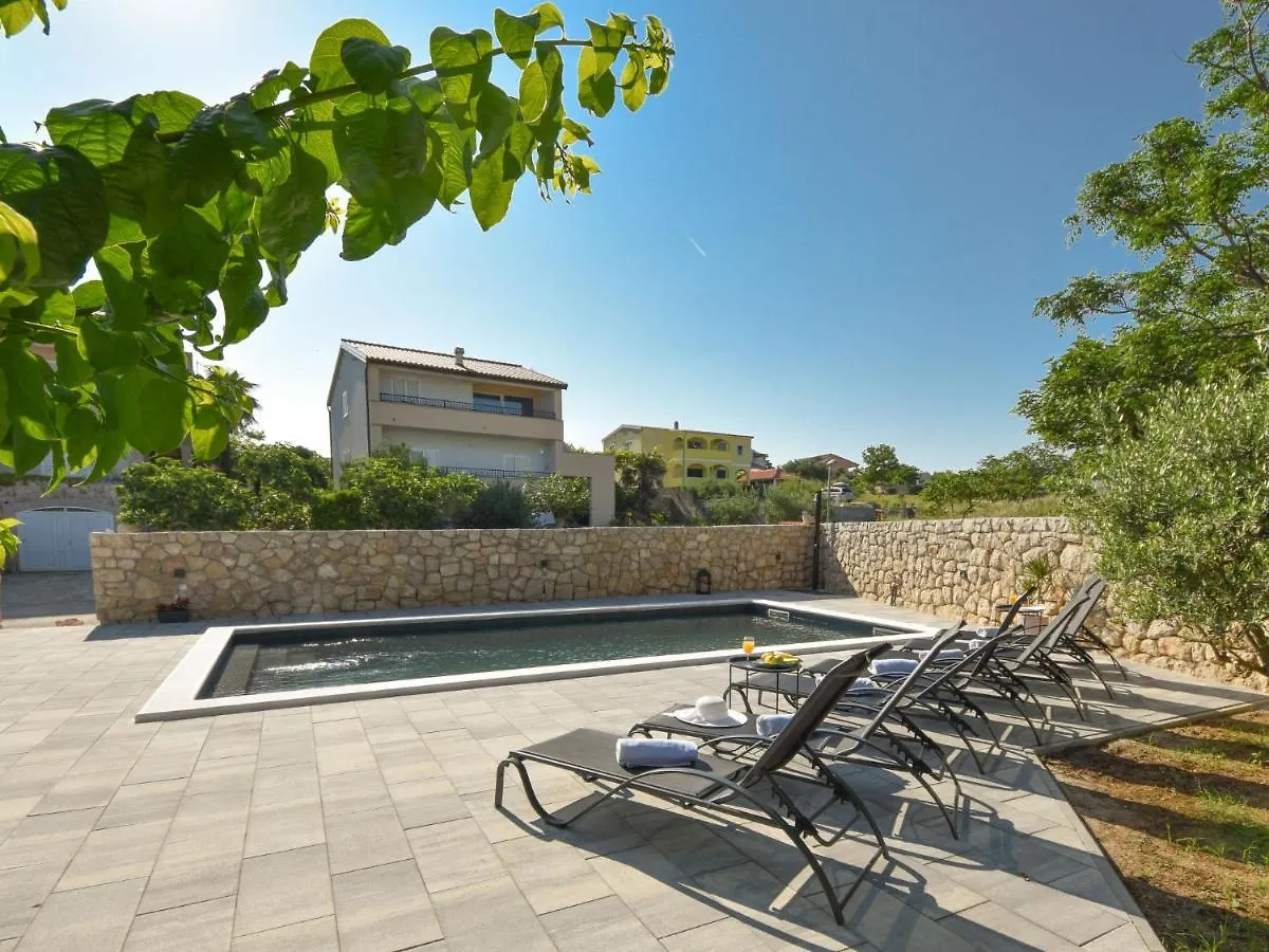 Holiday Home Villa Matino By Interhome Razanac